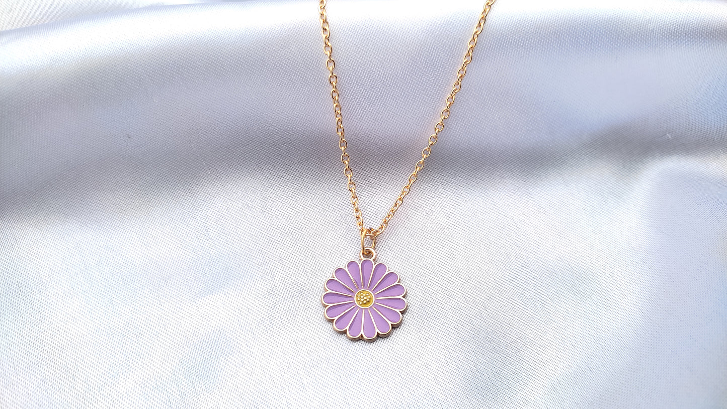 Pretty daisy pendant necklace for women/girls