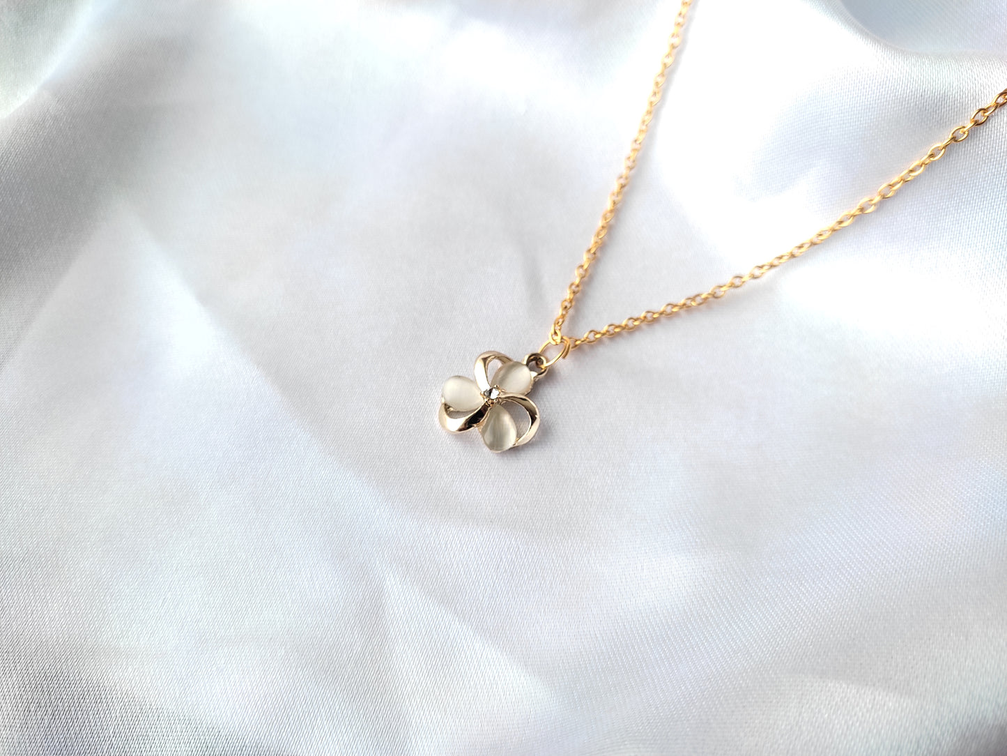 Stylish trendy Korean Gold Plated Flower AD stone charm pendant necklace for women and girls