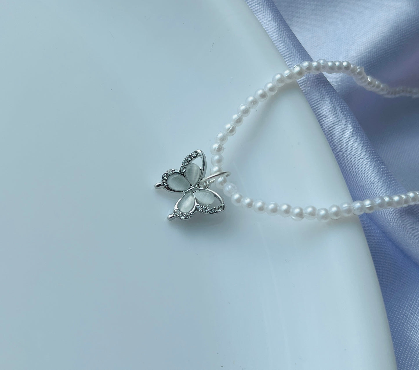 Classy Trendy Aesthetic Butterfly AD Charm White Pearl Necklace Set For Women And Girls| Korean Minimal Neckpiece| Aesthetic Jewellery|Trendy Pinteresty Necklaces