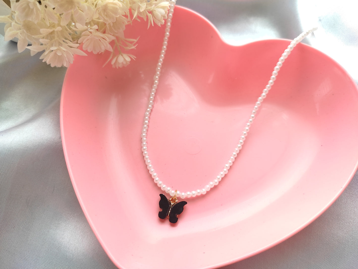 Stylish trendy pretty Mini Butterfly white pearl necklace for women and girls